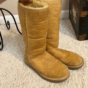 Classic Tall Tanish Gold Uggs, Size: W8